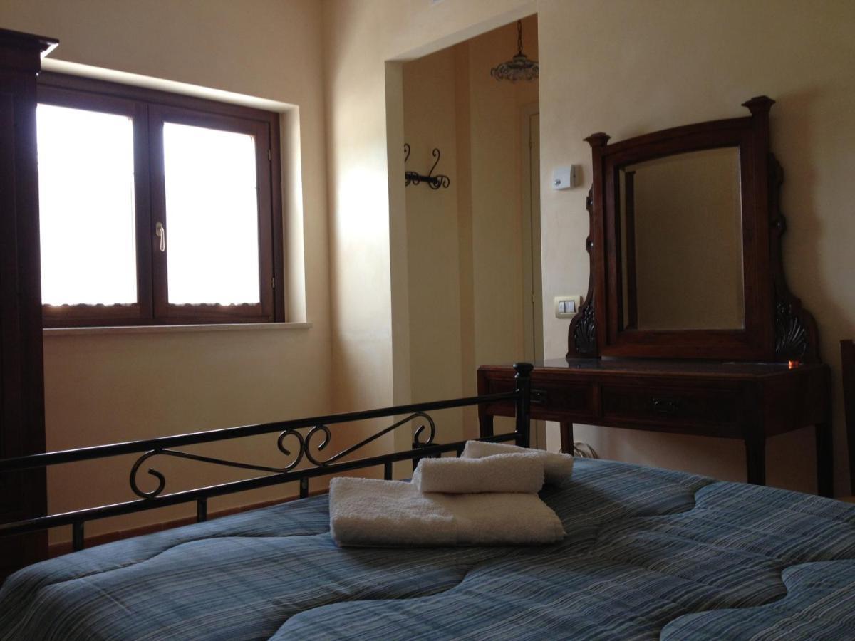 Il Casale San Martino Bed & Breakfast Norcia Exterior photo