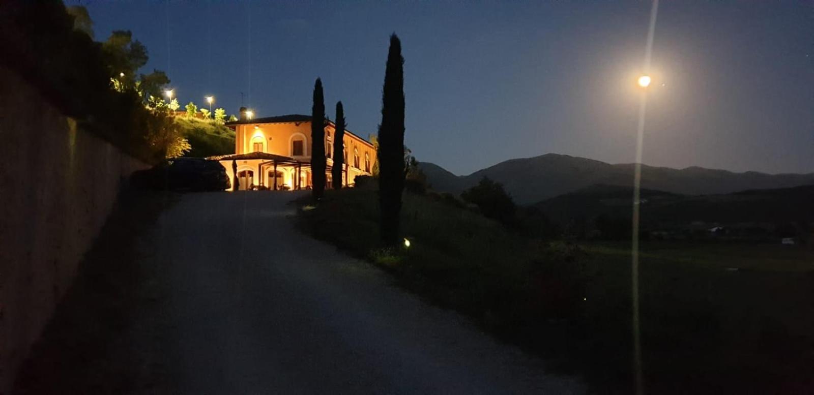 Il Casale San Martino Bed & Breakfast Norcia Exterior photo